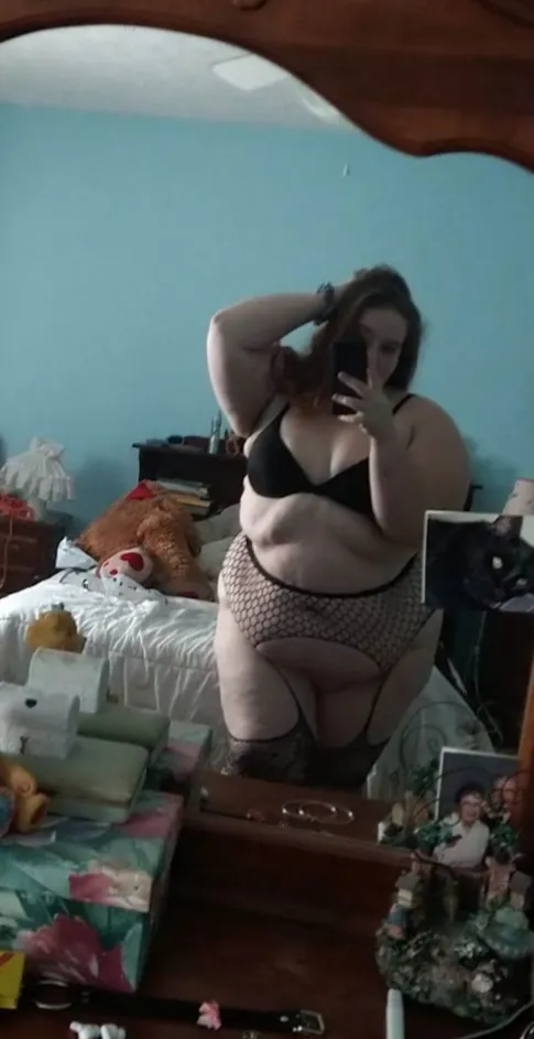 Who else loves a fat goth in fishnets?
