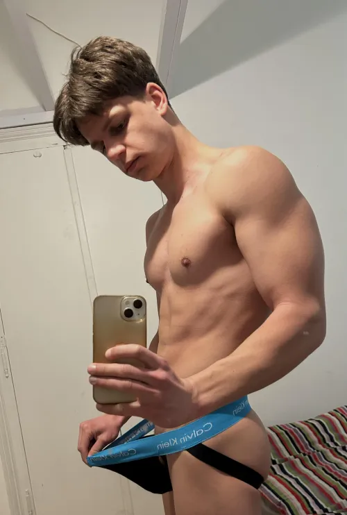 (20)Do you like boys in jockstrap?