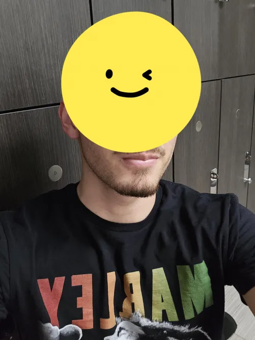 23 [M4F] #Fort Lauderdale - Looking for women in need of breast play / nursing.