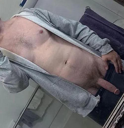 25 [M] looking for [F] fwb.