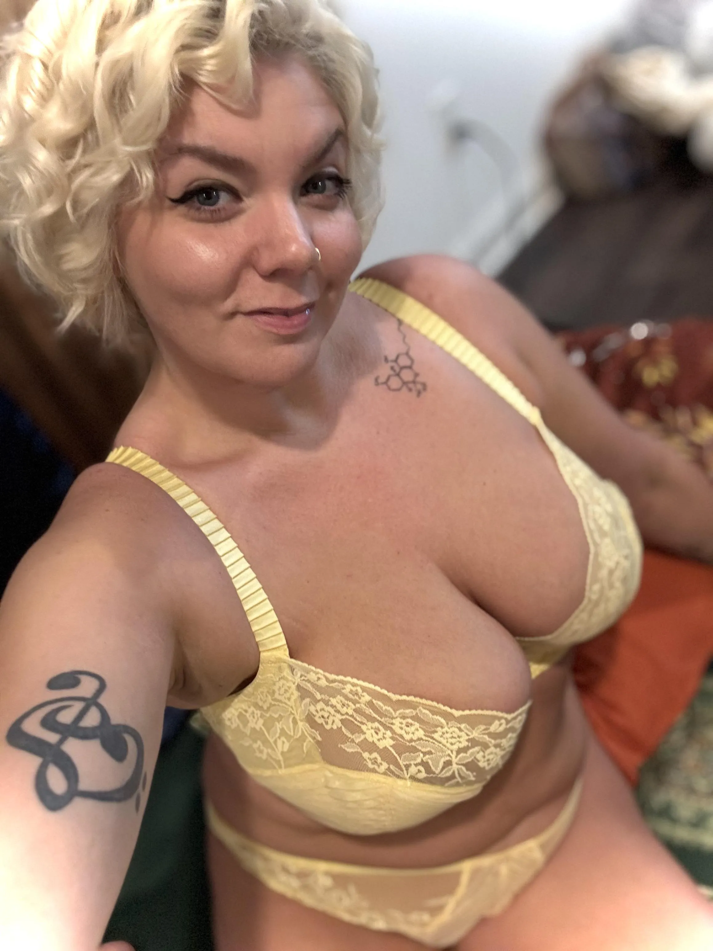 Do you like blondes with big tits?