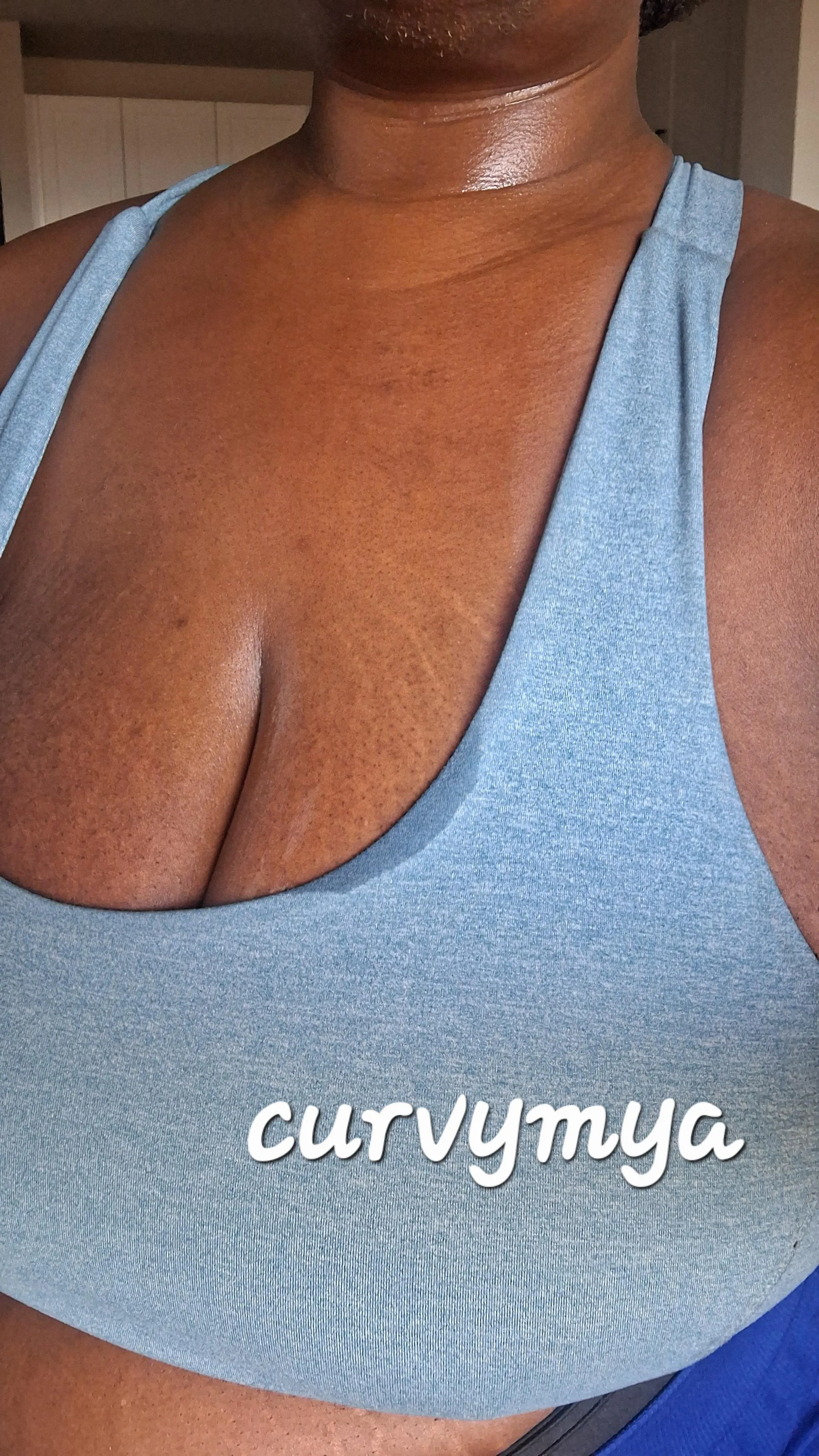 Just finished working out..my boobs are so sweaty