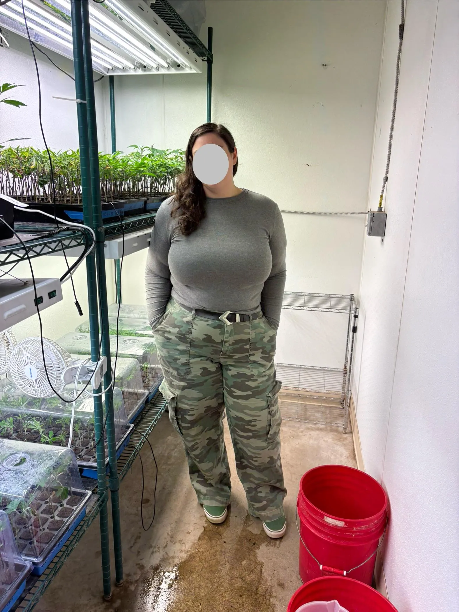 Let’s fuck in the clone room