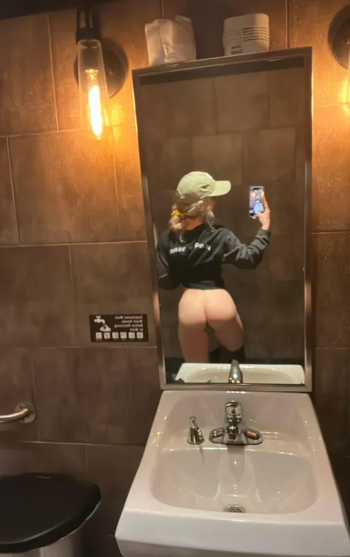 Love being naked at the gym