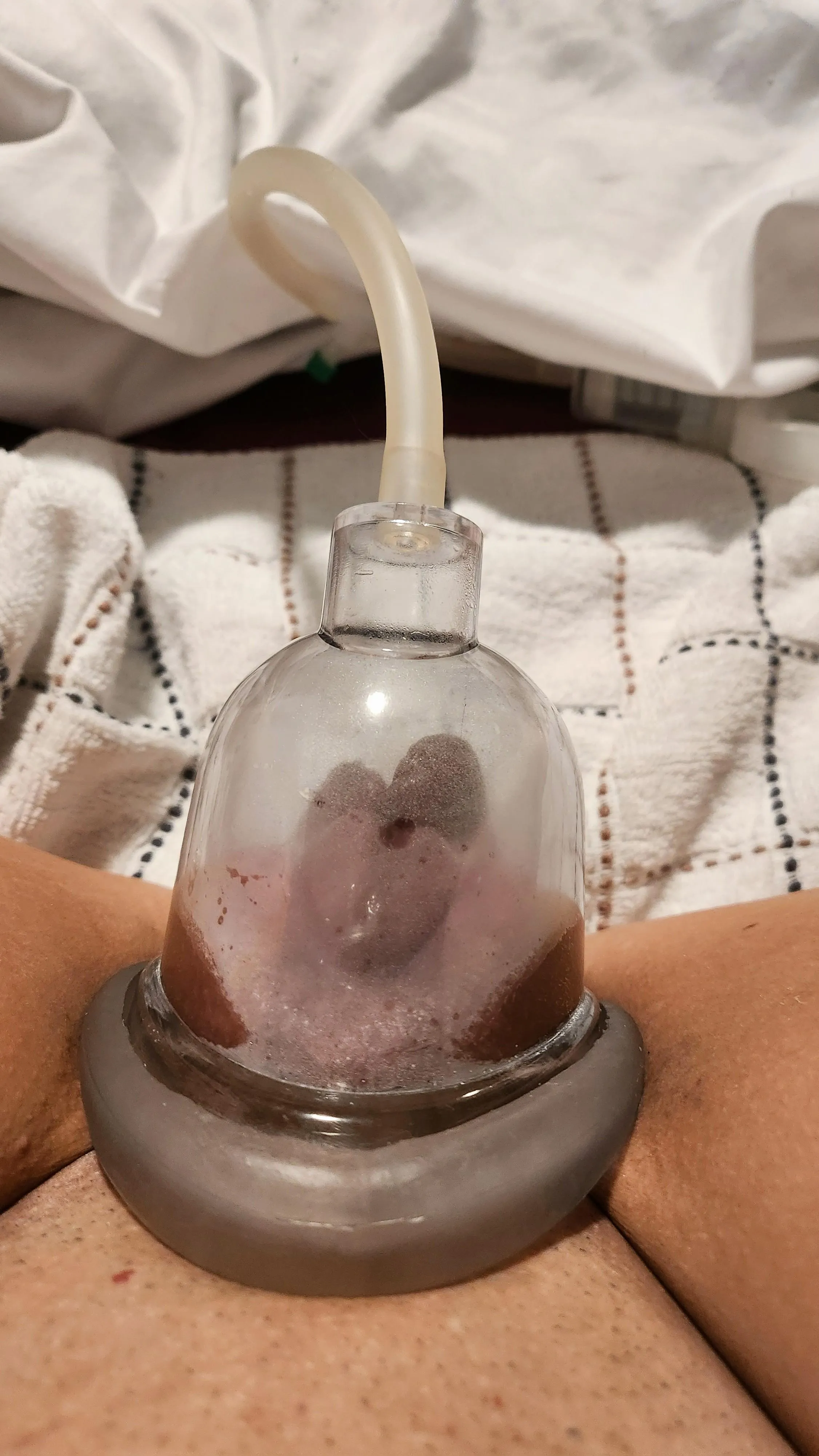 Love when I can see my pussy lips spread in the cup 😍 [f]