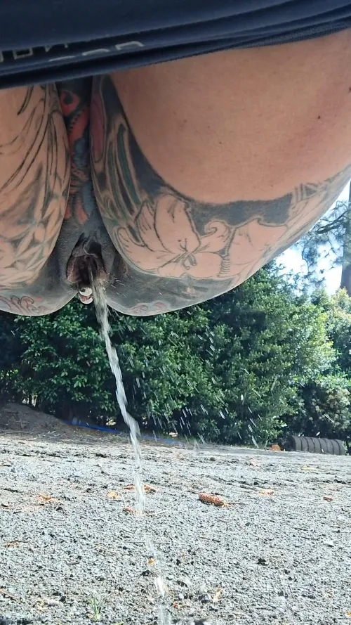 My pierced and tattooed pussy peeing.