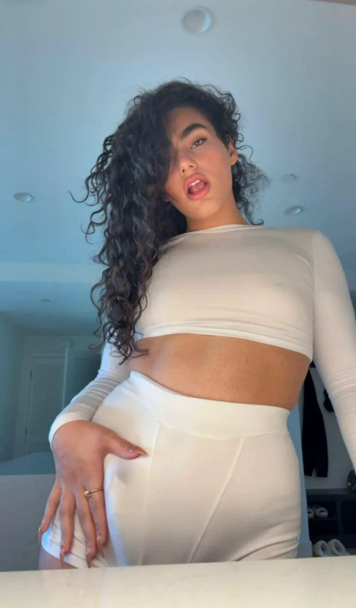 Watch out, I might make you hard