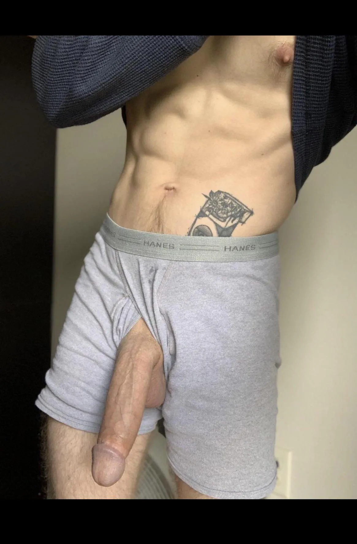 (20) Does My semi make your knees Weak?