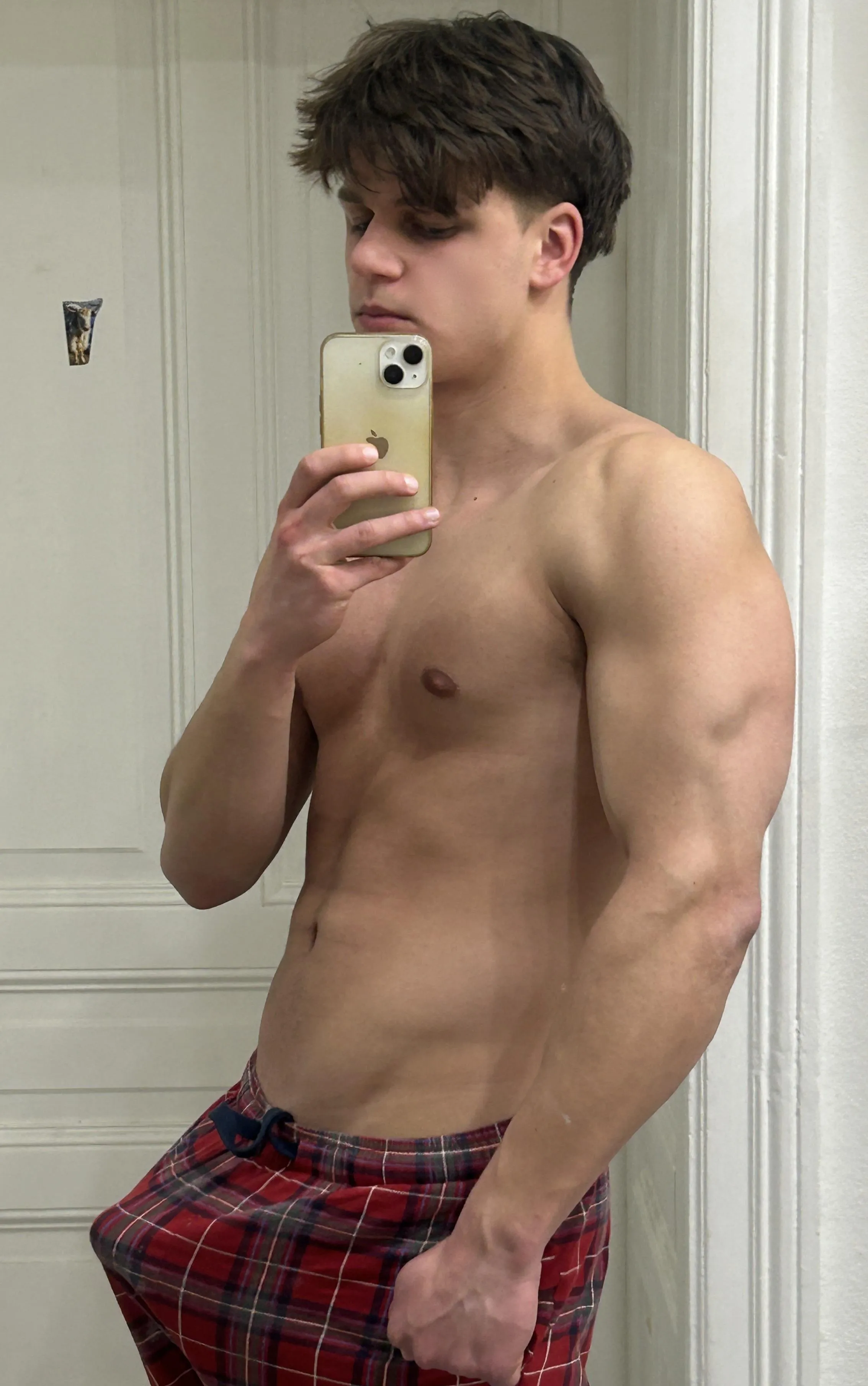 (20)Wanna suck on my morning bulge?