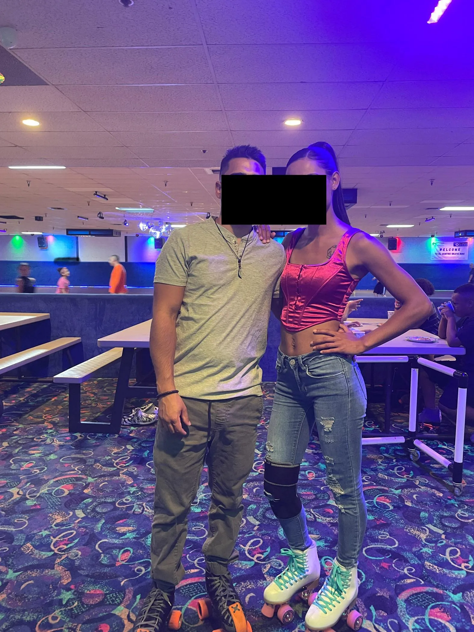 28 MF couple 4 (F, FF), Looking to watch / maybe join my wife get attention