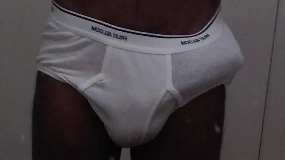 [62 M4F/MF] Horny, fit, mature gentleman looking to meet weekday afternoons. Those who like to make out first to the front of the line, especially babes with a some meat on their bones.