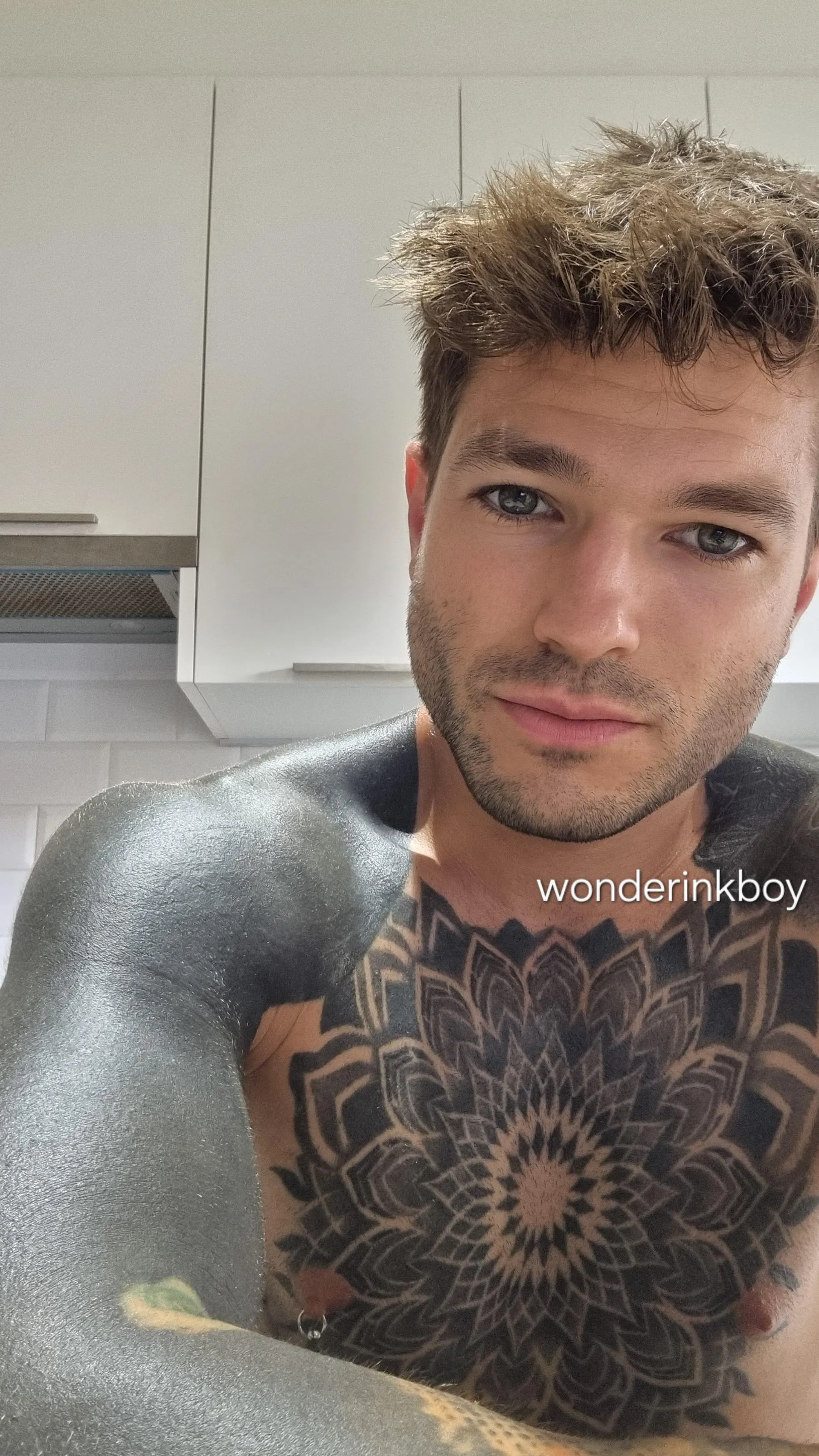 Cute face and blackout