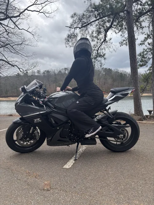 does my 🍑 look small in these pants