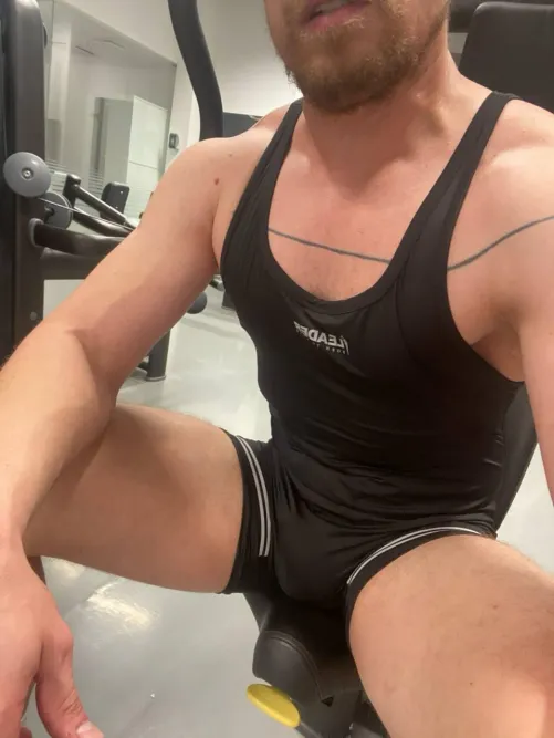 Experienced daddy here for cashsluts. I don’t mind if it is your first time or you are an experienced slut, come to daddy and let’s make you have a nice findom session