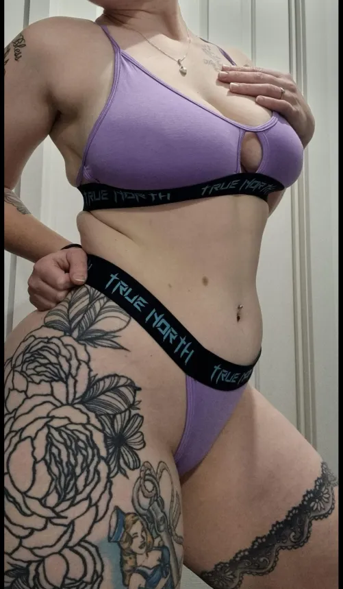 I heard you like girls with tattoos