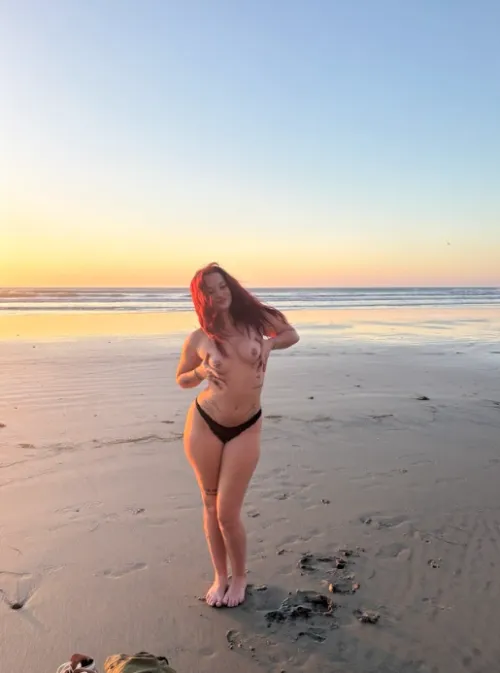 I love giving a peek at my tits in public