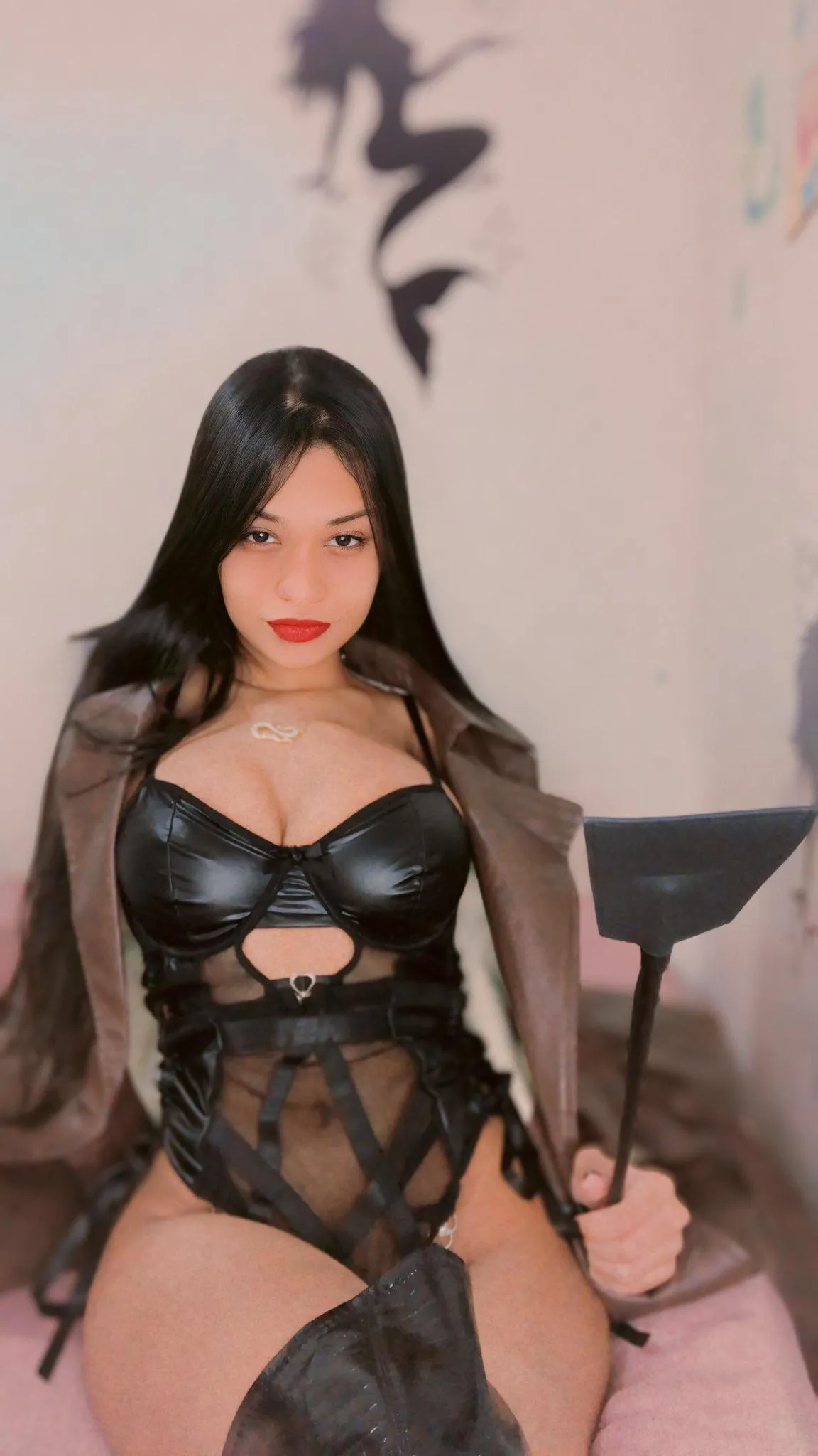 I would gladly use this whip on your 🏀🏀