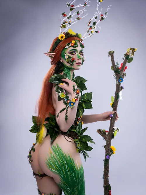 If you have such a girl, you can stop being afraid of forest animals and local disasters..🥰