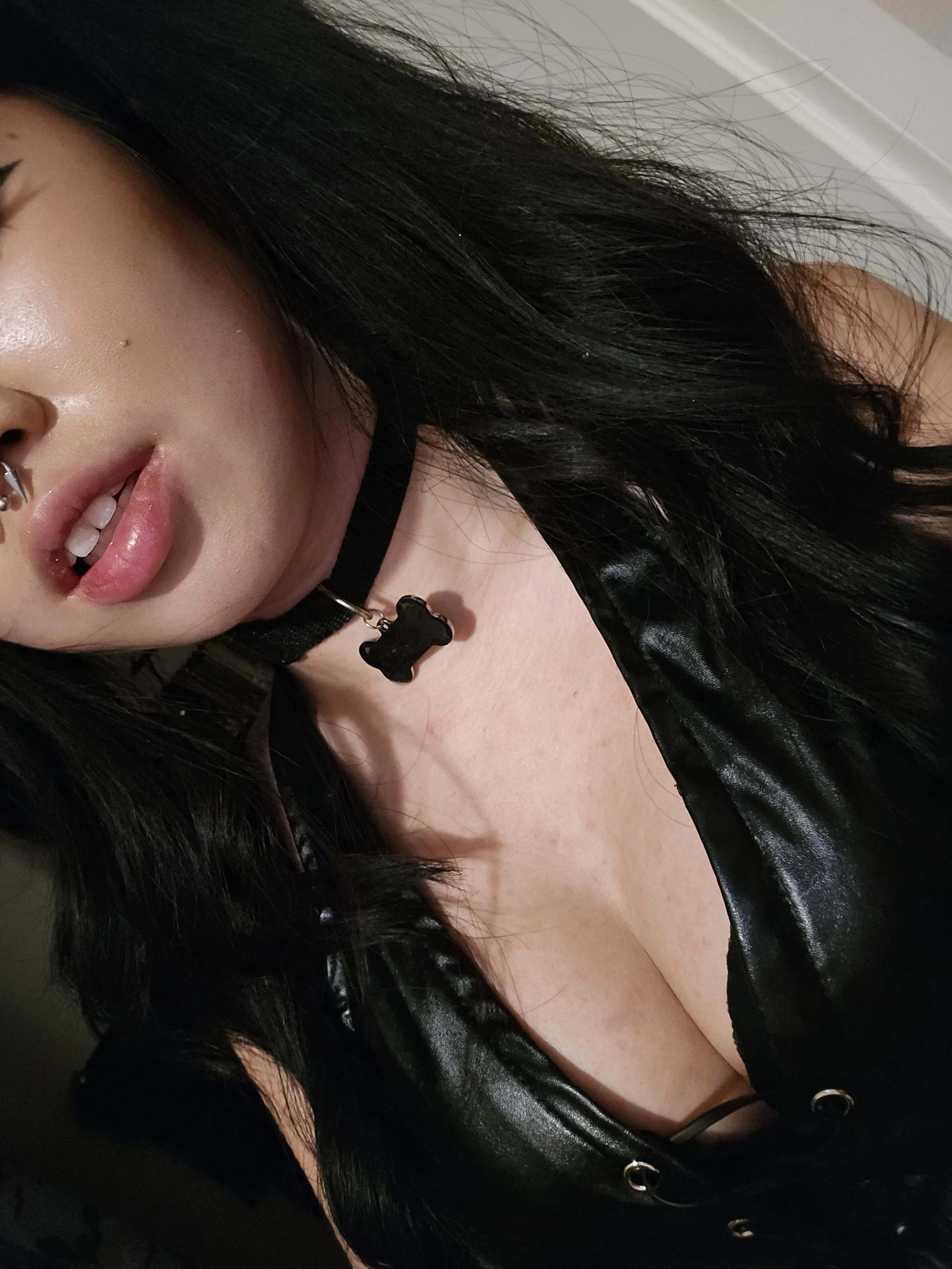 luv being a puppy girl :3