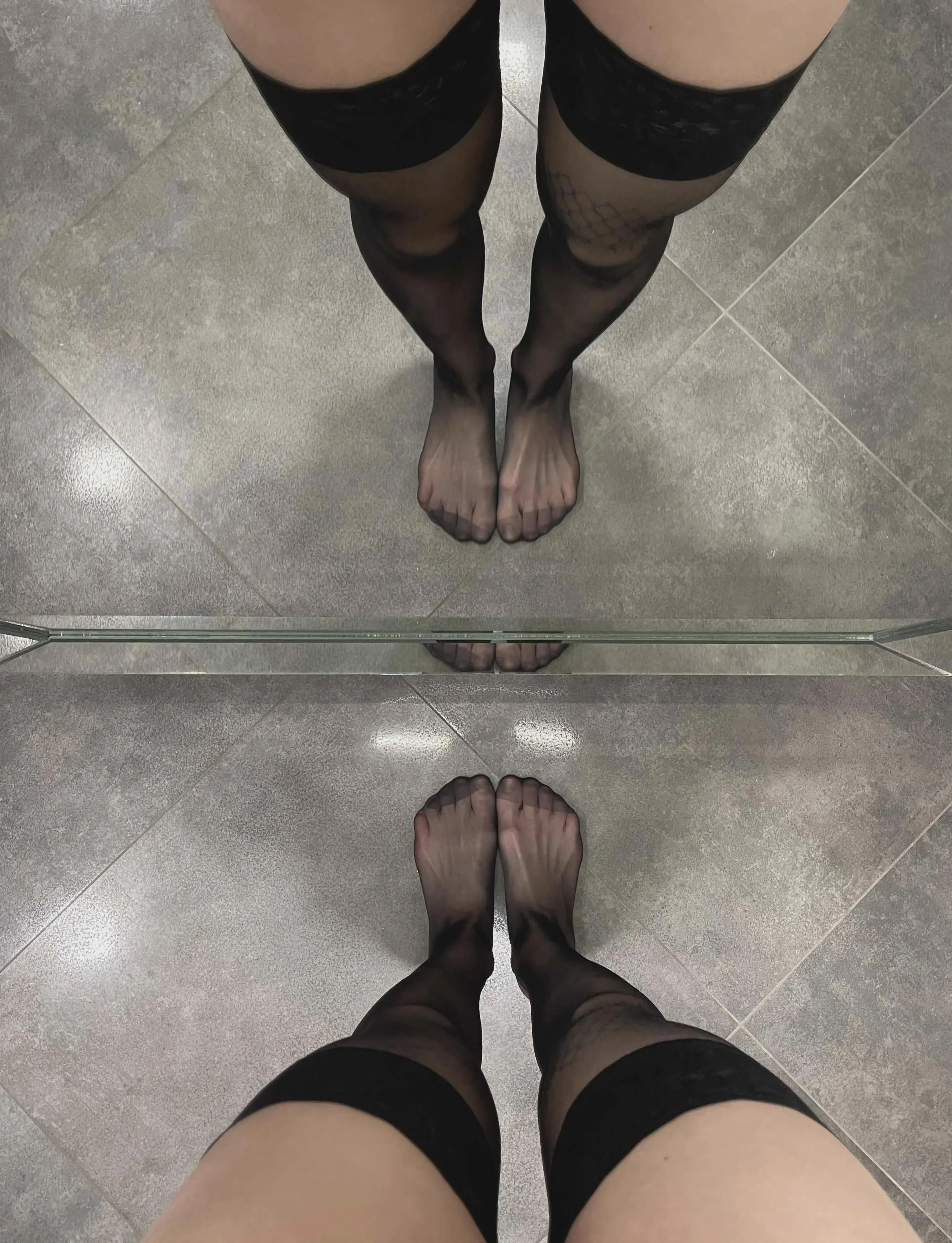 my sexy nylon legs are beckoning