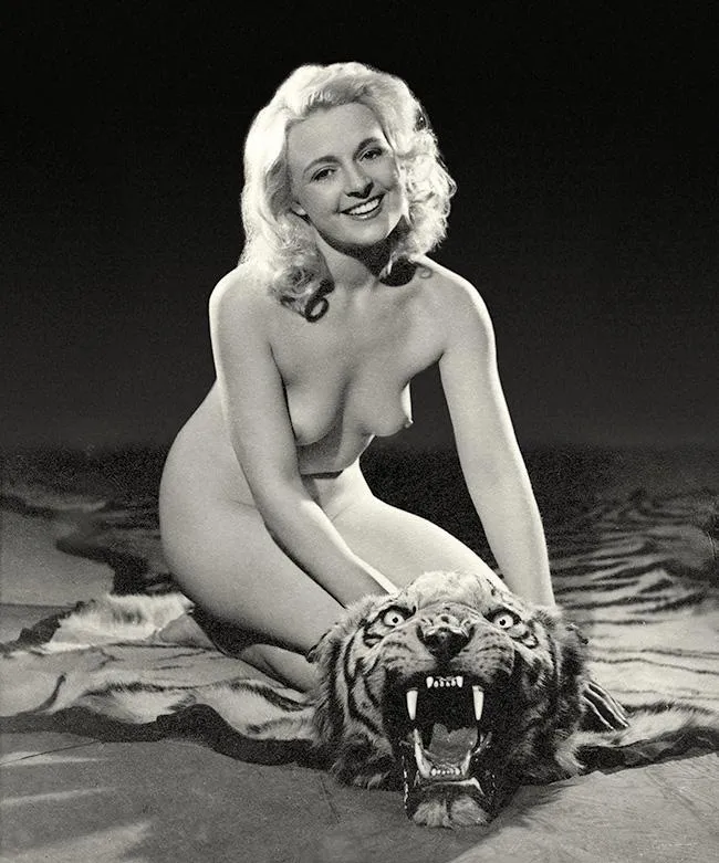 Phyllis Dixey (1940s)