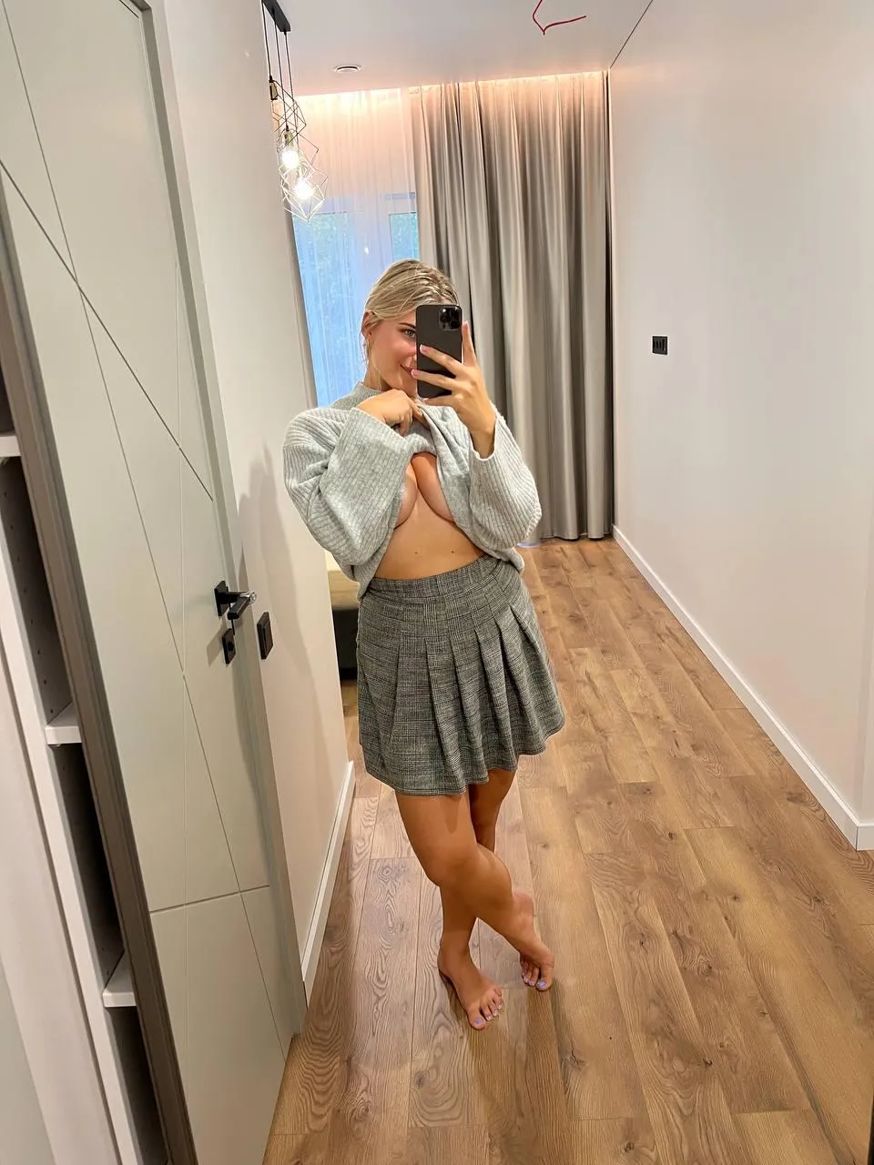 Push me against the wall & kiss the hell out of me.