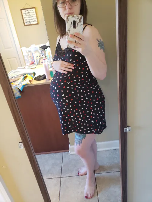 So pregnant and so horny!