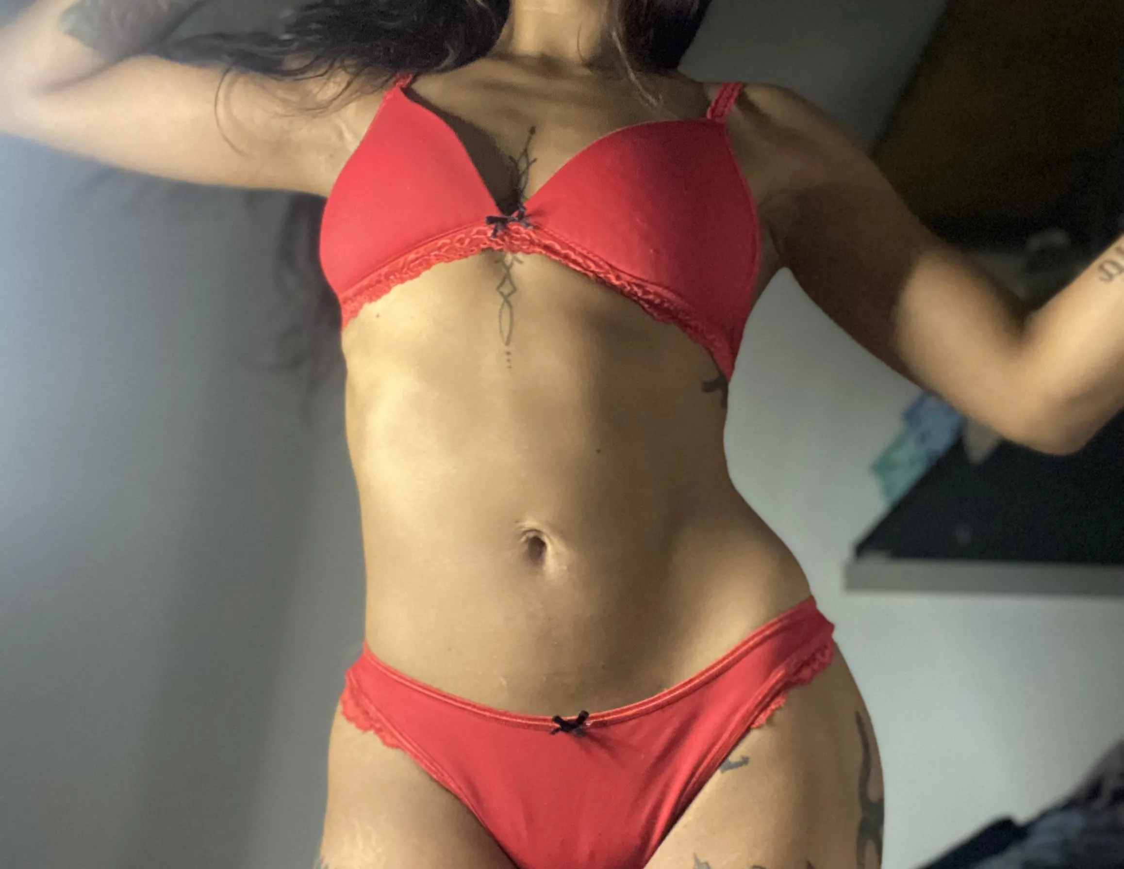 The tasty aroma of my armpits will leave you wanting more!