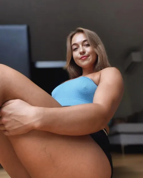 Thick gym girls - yay or nay?