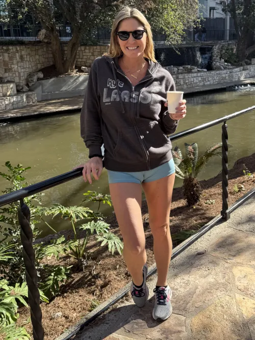 Took my cameltoe for a morning walk