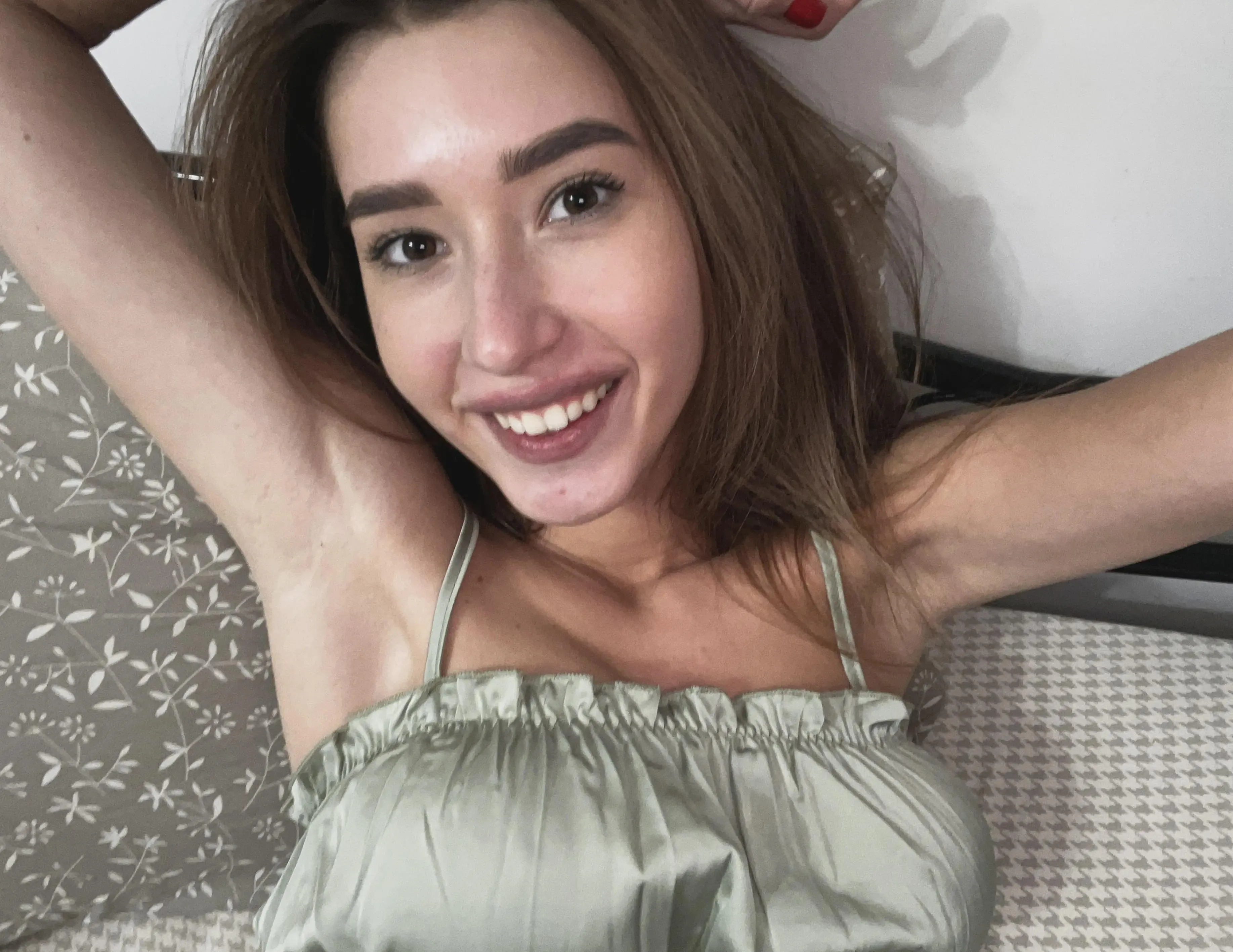 with every movement my armpits exude power and dominance