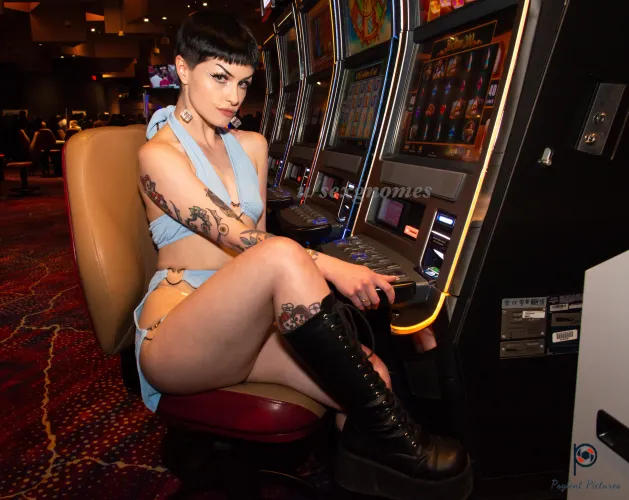 would you let me be your accessory to the casino? 🎰😳
