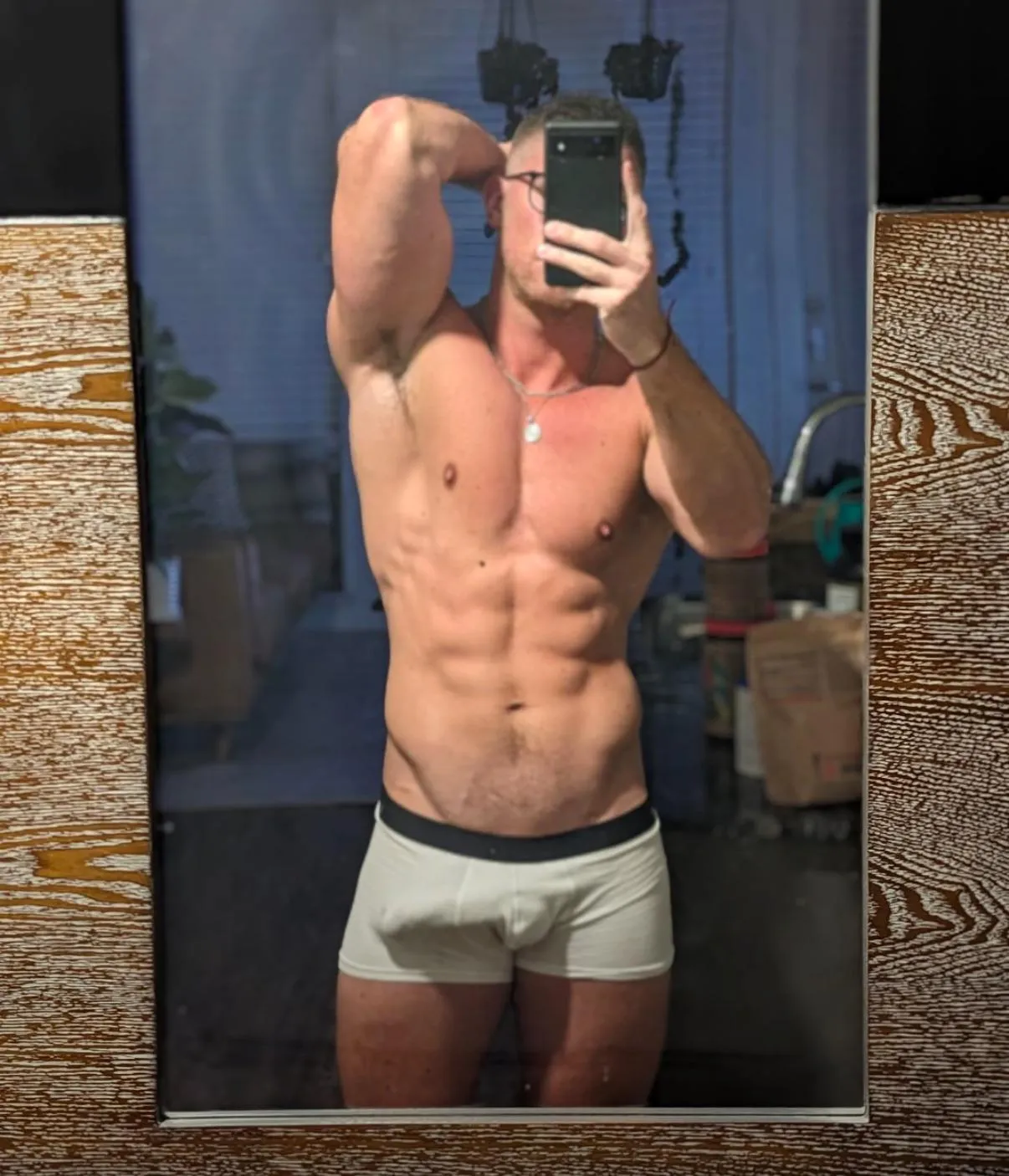 25 m4f Army vet coming to Buffalo to work. Looking to pound out a college girl