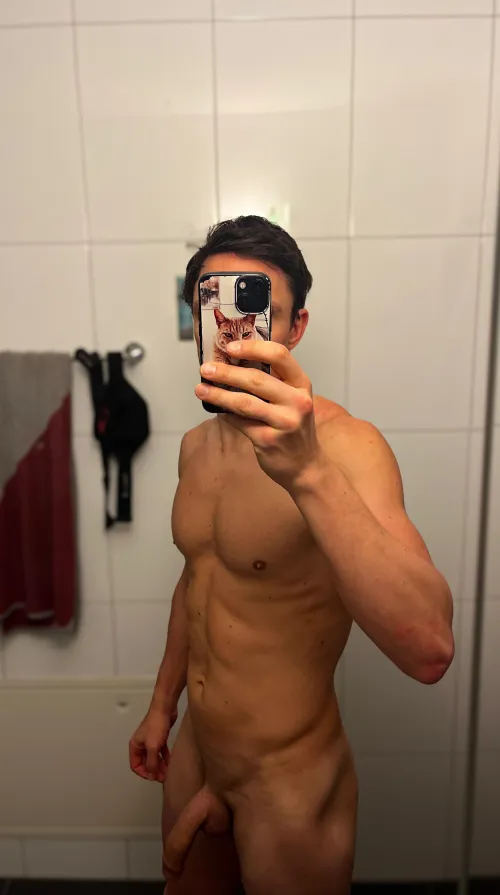Always horny after working out (m38)