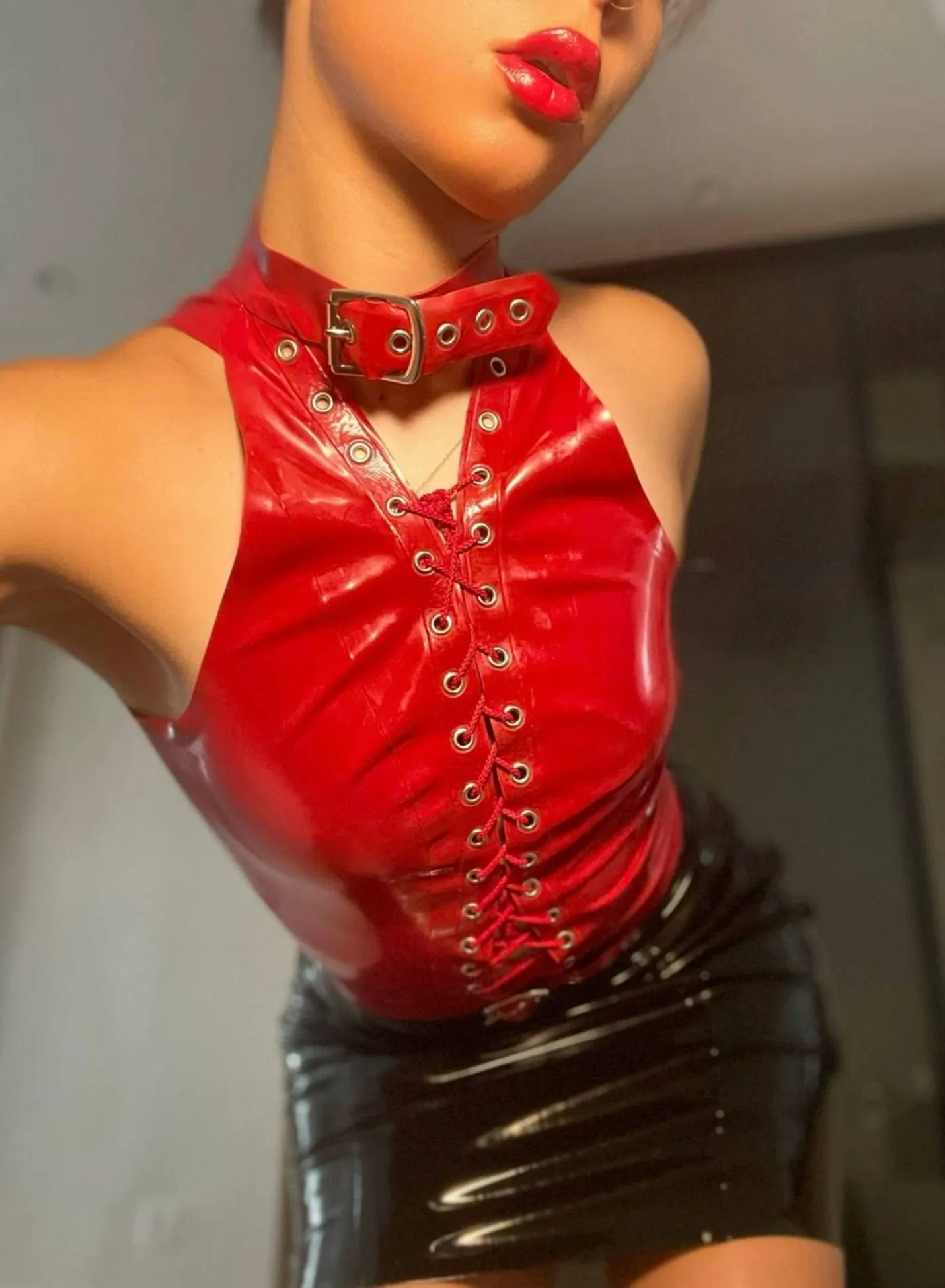 Dominant girls love latex