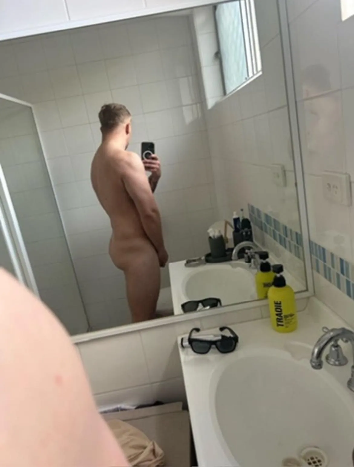 First time poster, enjoy the (M) uscles