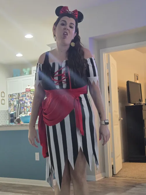 Getting ready to slut myself out dcl pirate night