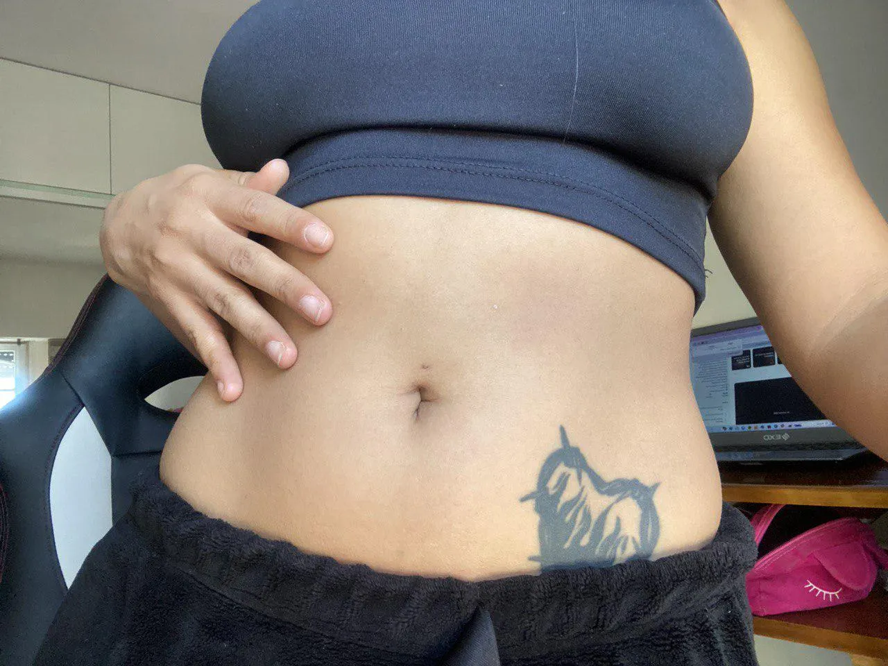 I have the perfect navel for your tongue