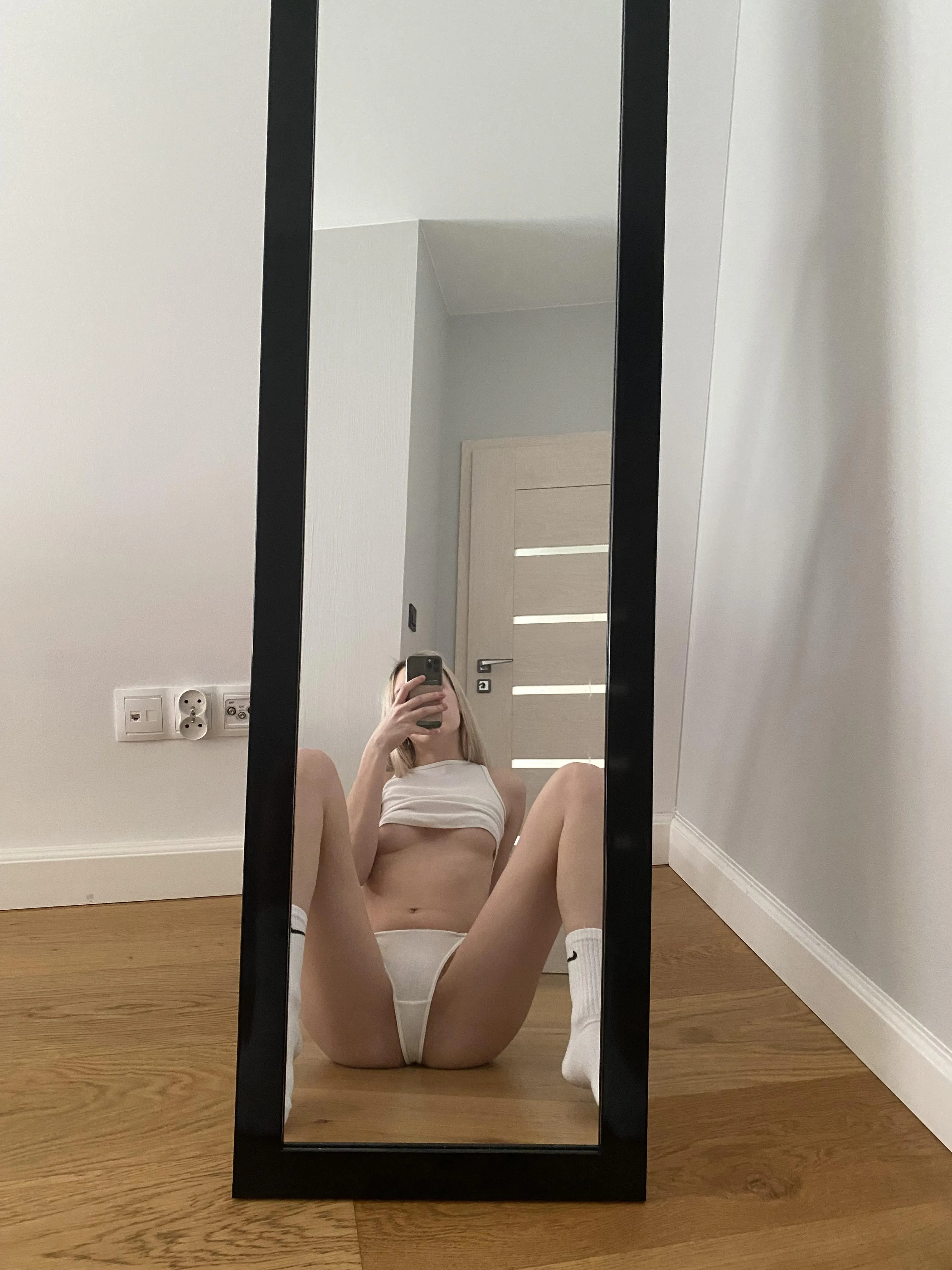 Ich habe eine neue Wohnung... Hilfst du mir beim einrichten? 🤭