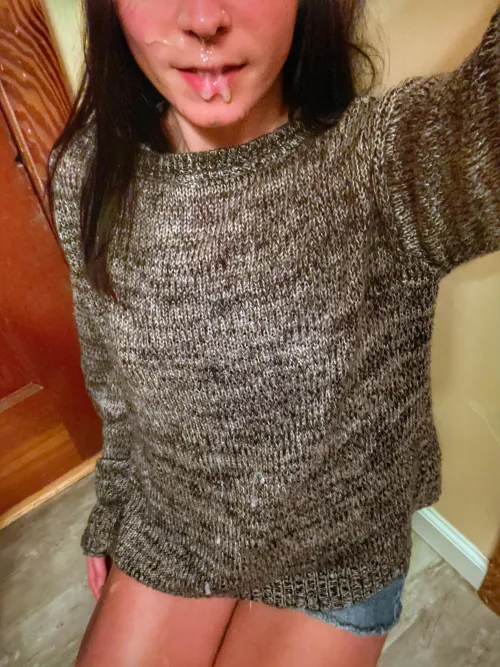 Love when it hangs on my lips like that