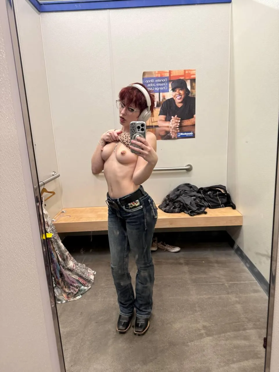 Make me yours ;) 1month FREE OF link here! ⬇️