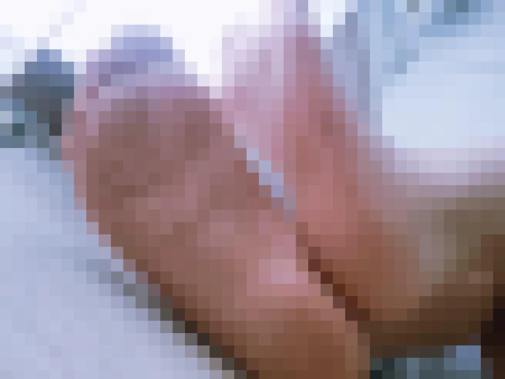 Seeing my feet can drive you crazy, it's safe for you to be pixelated