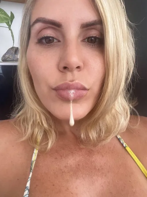 Wanna taste my drool? 🤤