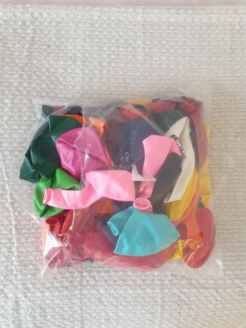 What colour shall I use for these 18 inch balloons?😍