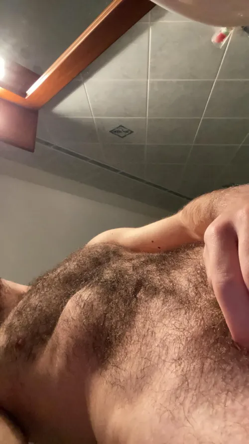 (21M) Broke up with the girl that wanted me shaved, now guys?