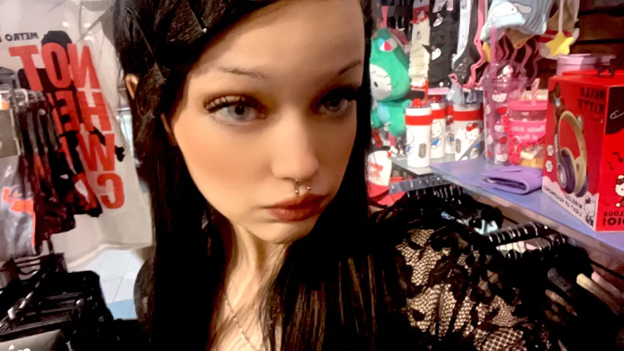 [b4d] available now - services & more 🦇