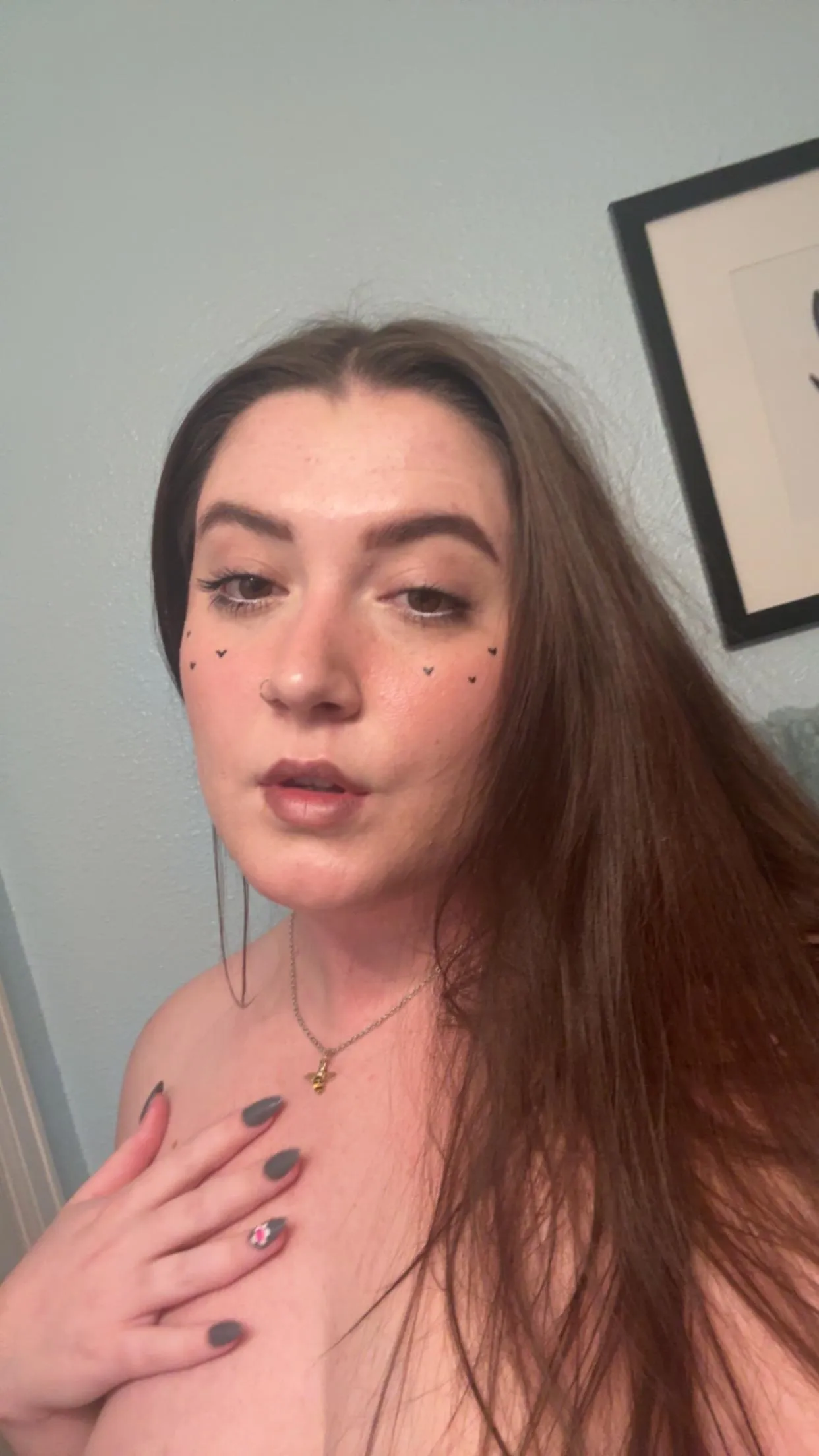 Dress: Nothing at all ;)