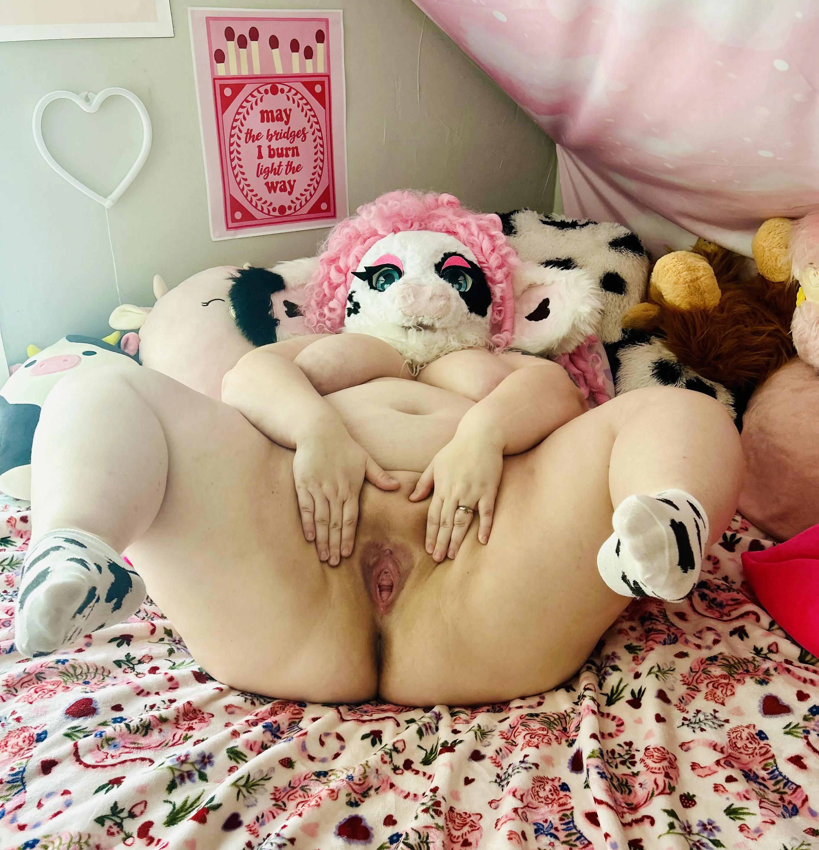 Heart shaped pussy waiting for you to devour