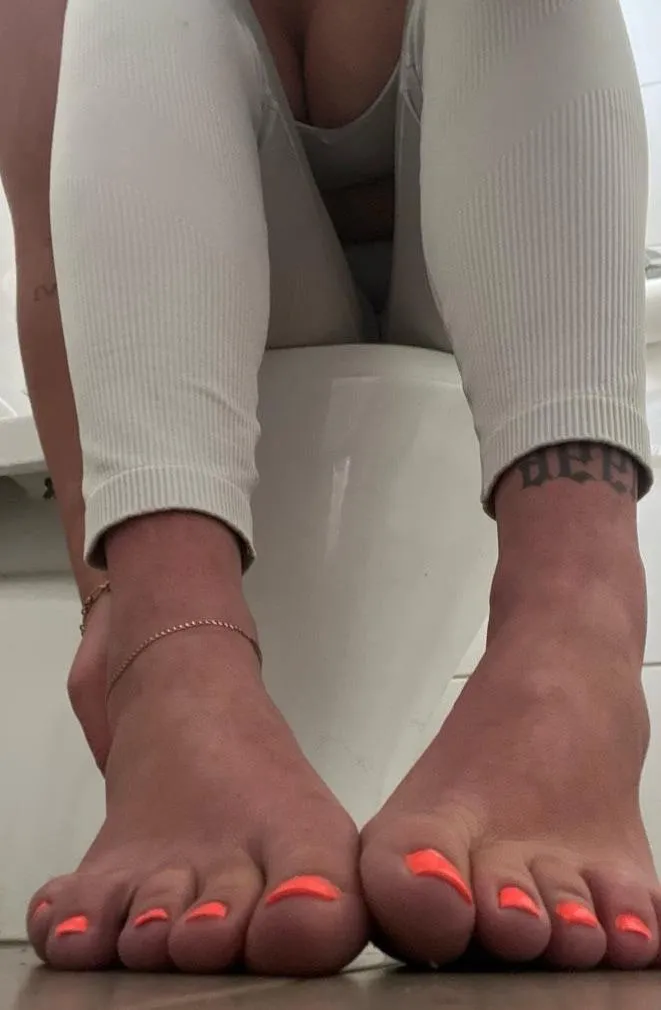 Hey, what you doing down there?!?