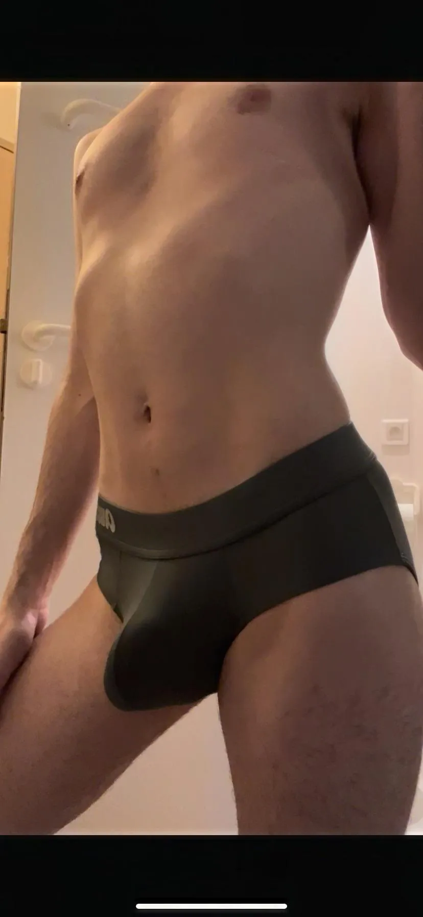 hiii, who’s into briefs?
